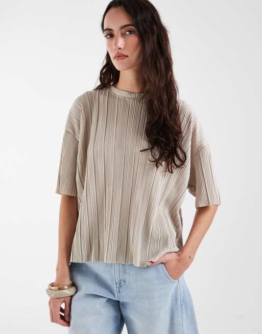 ONLY boxy plisse t-shirt in cream, 2 of 4