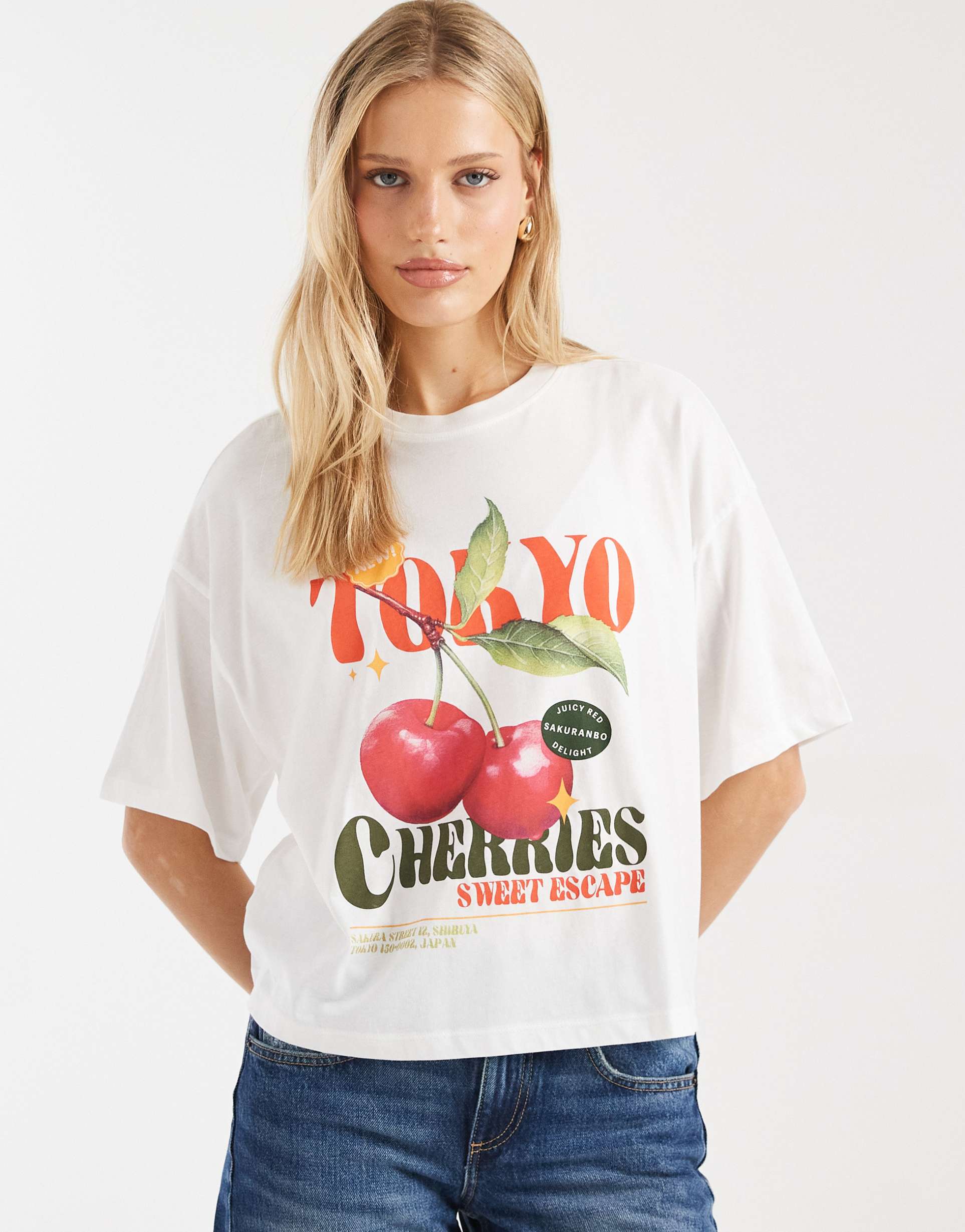 only boxy t-shirt with cherry print in white