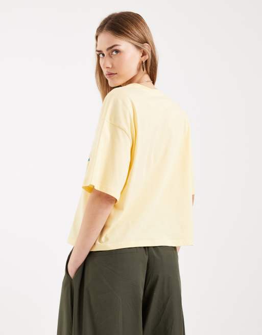 ONLY boxy t-shirt with flower print in yellow, 2 of 4