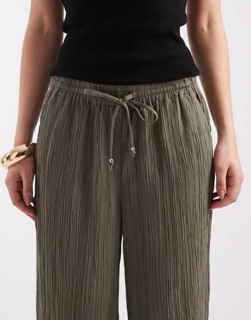 ONLY - Broek met wijde pijpen en kreukeltextuur in olijfgroen, 3 van 5