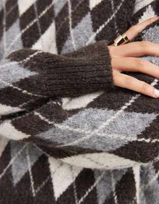ONLY brushed knitted jumper in brown argyle