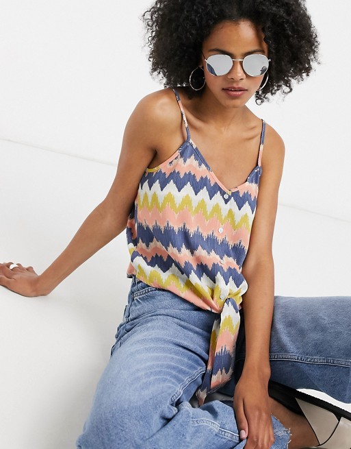 Only cami top with tie front in chevron print