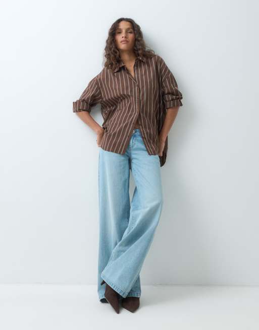 ONLY camisa oversize con bajo asimétrico a rayas marrones y crema, 3 de 5
