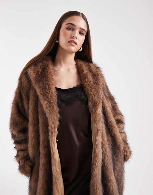 ONLY - Cappotto lungo in pelliccia sintetica marrone, 2 di 4