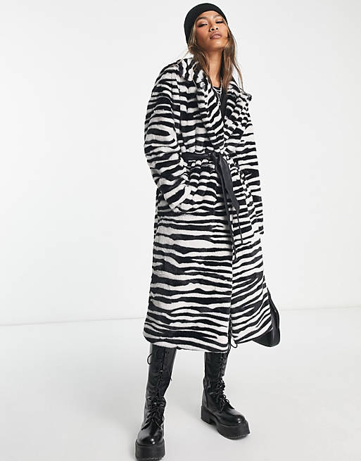 Only - Cappotto taglio lungo in pelliccia sintetica zebrato con cintura
