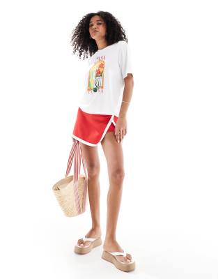 Only Casa Graphic Boxy T-shirt In White