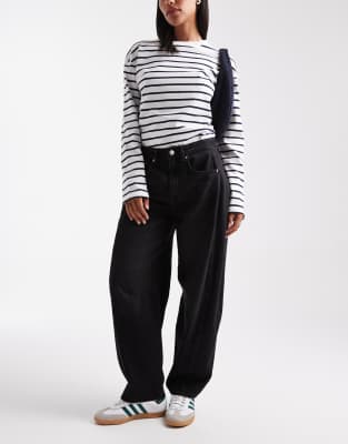 ONLY - Chara - Jeans in verwaschenem Schwarz mit hohem Bund und weitem, abgerundetem Bein