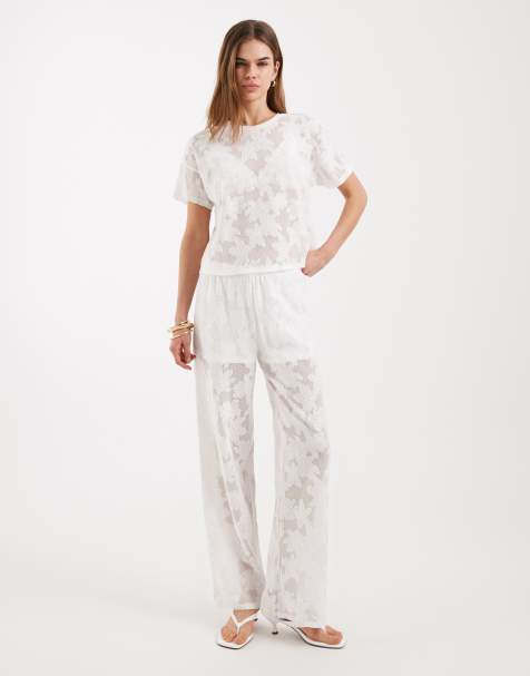 ONLY - Co-ord set van broek met wijde pijpen en recht T-shirt van kant in wit - view 1