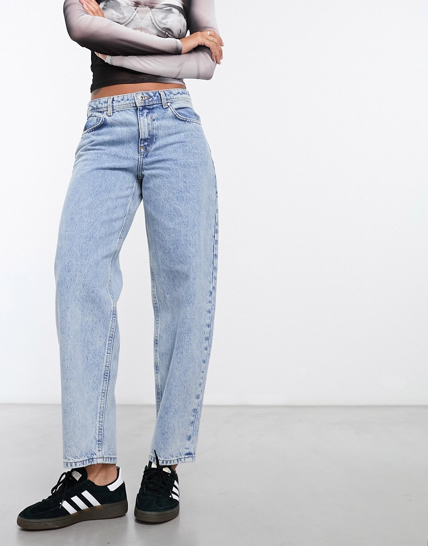 Only Collette Low Waisted Straight Leg Jeans In Light Blue