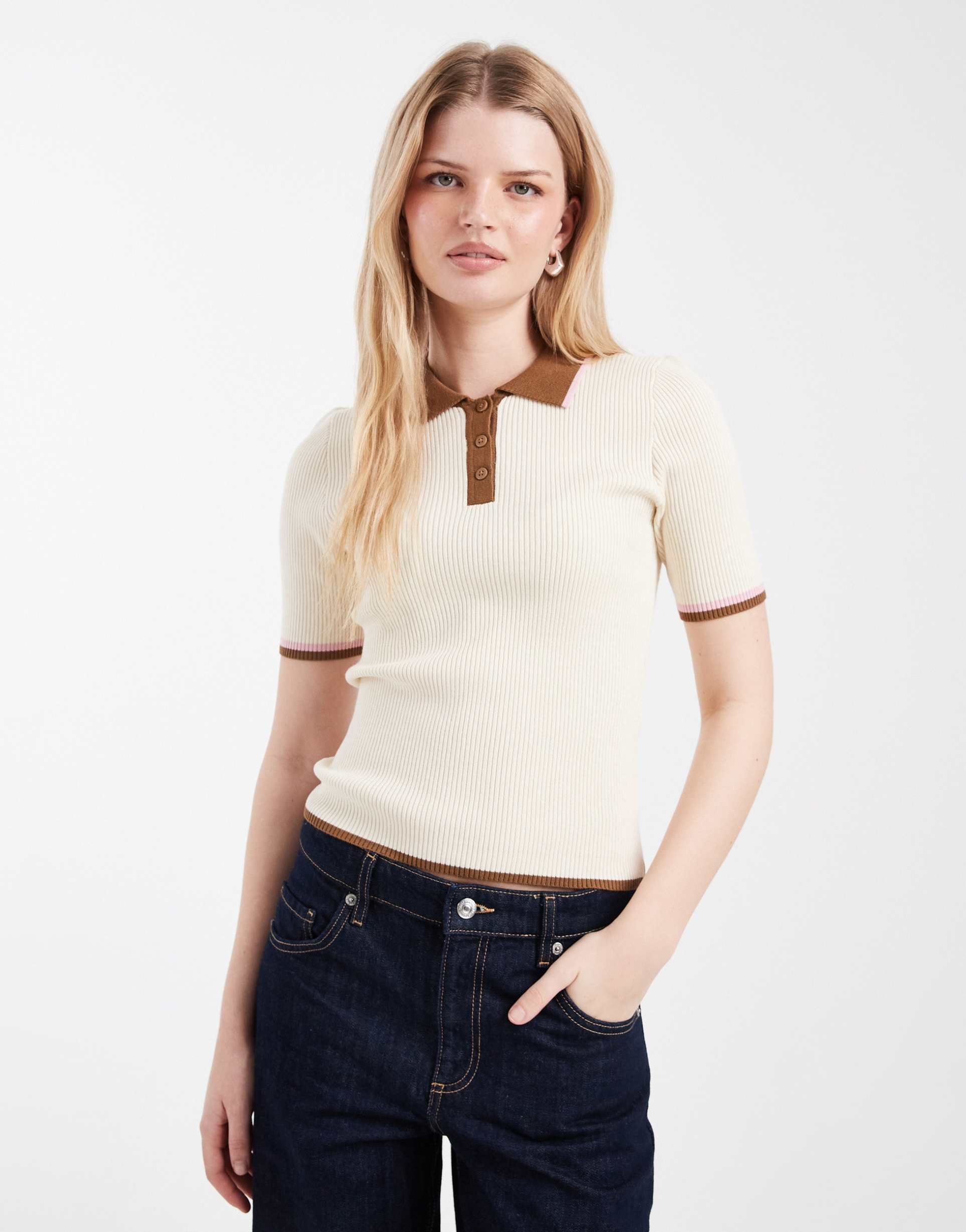 only contract collar knit polo shirt in cream