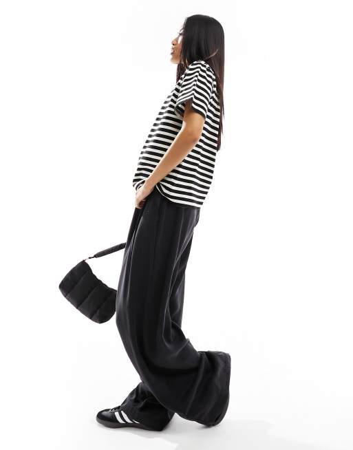 ONLY contrast neck t-shirt in black & cream stripe , 3 of 4