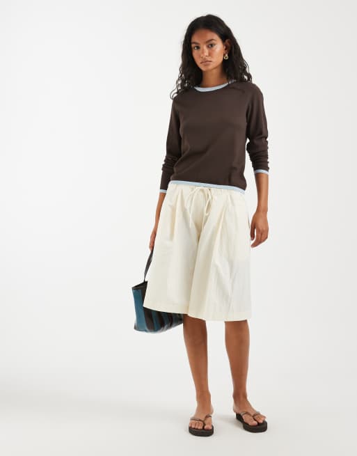 ONLY contrast trim light knit top in brown, 2 of 4