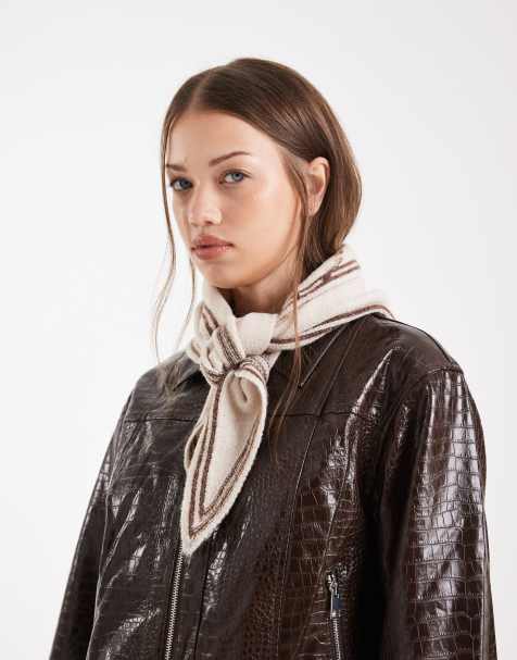 ONLY contrast trim short scarf in stone - view 1