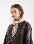 [ONLY] ONLY contrast trim short scarf in stone-Neutral One Size STONE