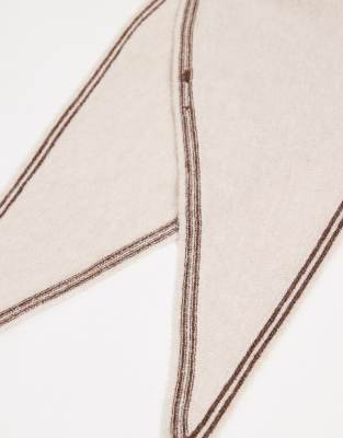 Only Contrast Trim Short Scarf In Neutral