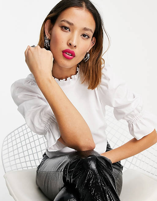  Shirts & Blouses/Only crop blouse with high neck and puff sleeve in white 