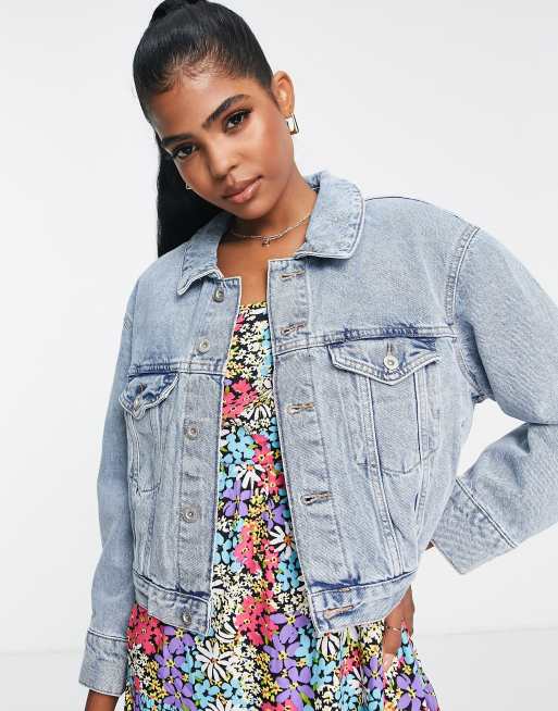 Only cropped denim jacket in mid wash