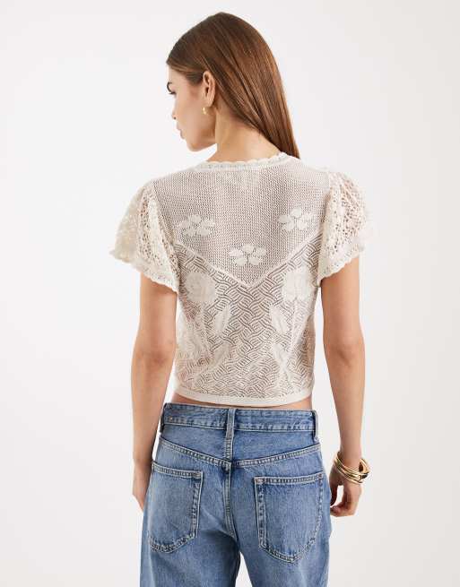 ONLY cropped floral crochet top in beige, 3 of 4
