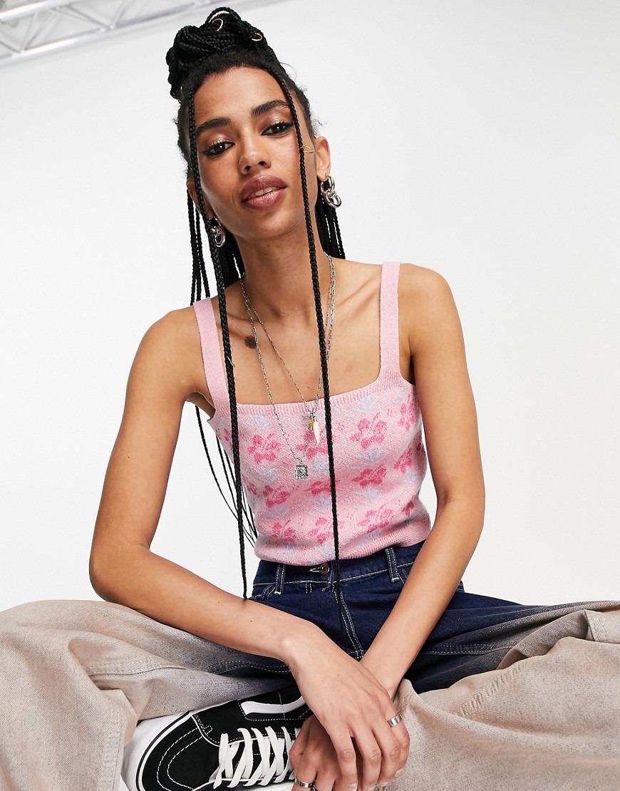 Only cropped knitted cami top in pink 90s floral
