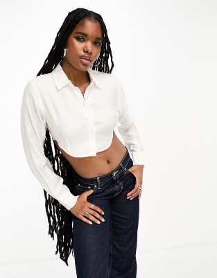 cropped shirt in white