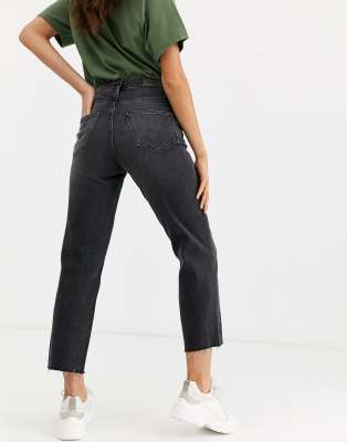 black cropped straight jeans