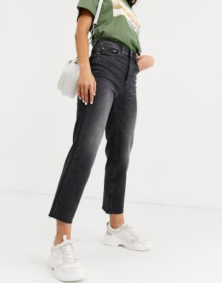 black cropped straight leg jeans