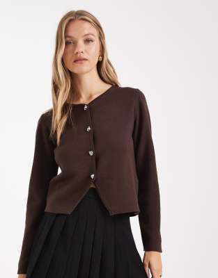 ONLY - Cropped-Strickjacke in Schokobraun mit Knopfdetails-Brown