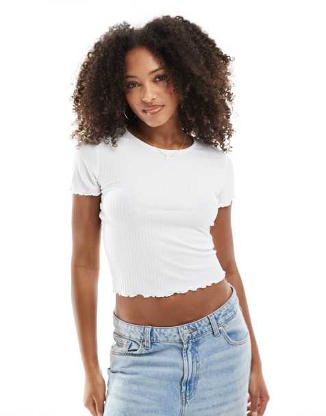 Only - Cropped T-shirt met geschulpte rand in wit - view 1