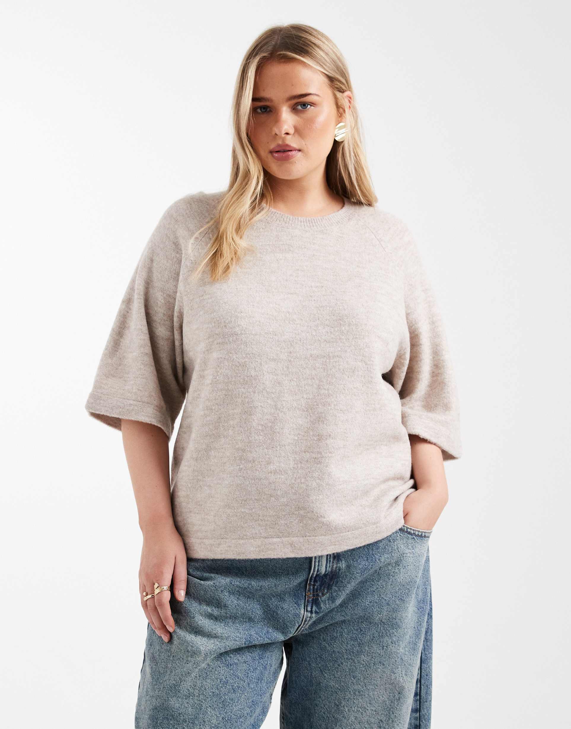 only curve 3/4 sleeve knit sweater in stone