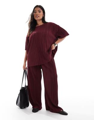 Only Curve Boxy Plisse T-shirt In Red