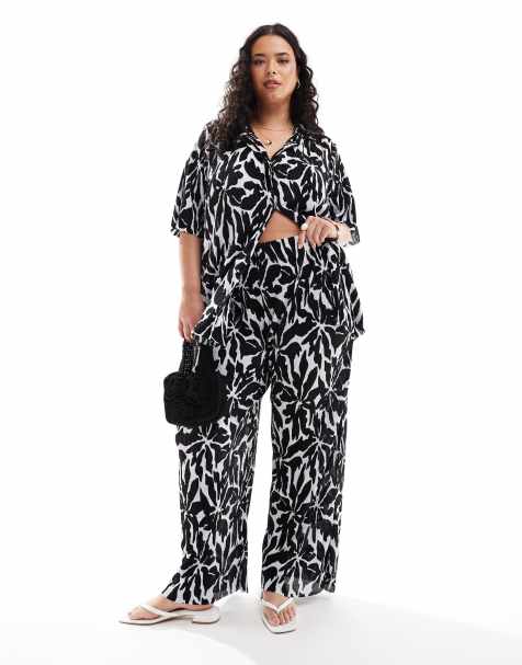 ONLY Curve - Broek met wijde pijpen in abstracte bloemenprint, deel van co-ord set - view 1