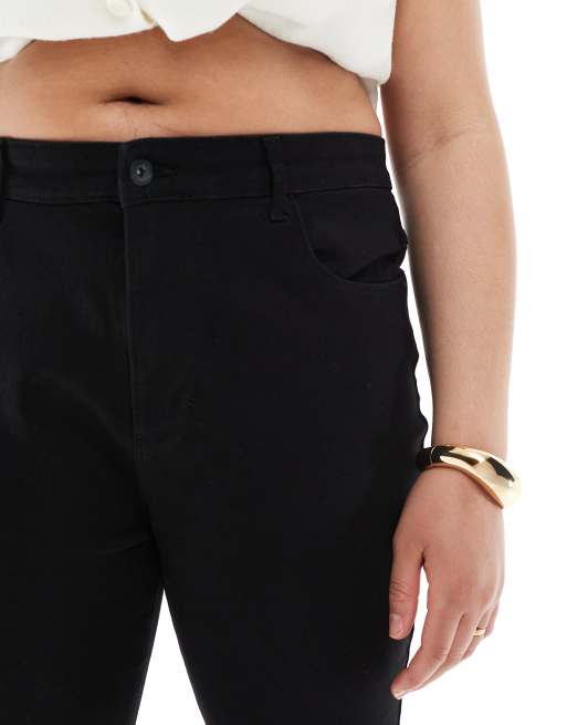 ONLY Curve capri pants in black