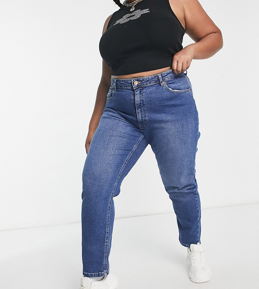 Only Curve Careneda mom jeans in mid blue