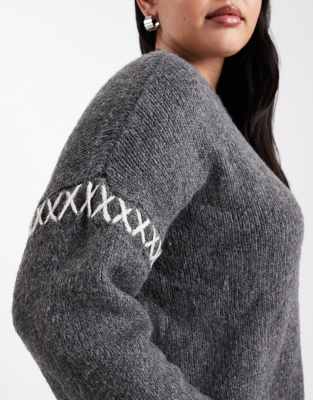 Only Curve Contrast Stitch Details Sweater In Gray