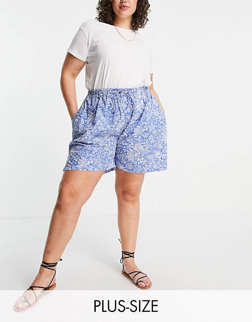Only Curve cotton shorts in blue floral