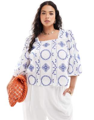 Only Curve Cropped Embroidered Woven Top With Tie Back In White