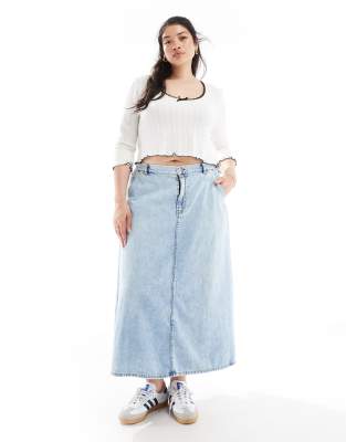 denim midi skirt in light wash-Blue