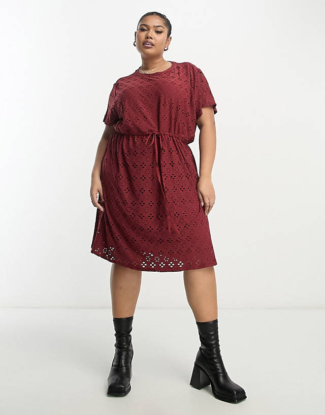 ONLY Curve - drawstring waist mini dress in burgundy