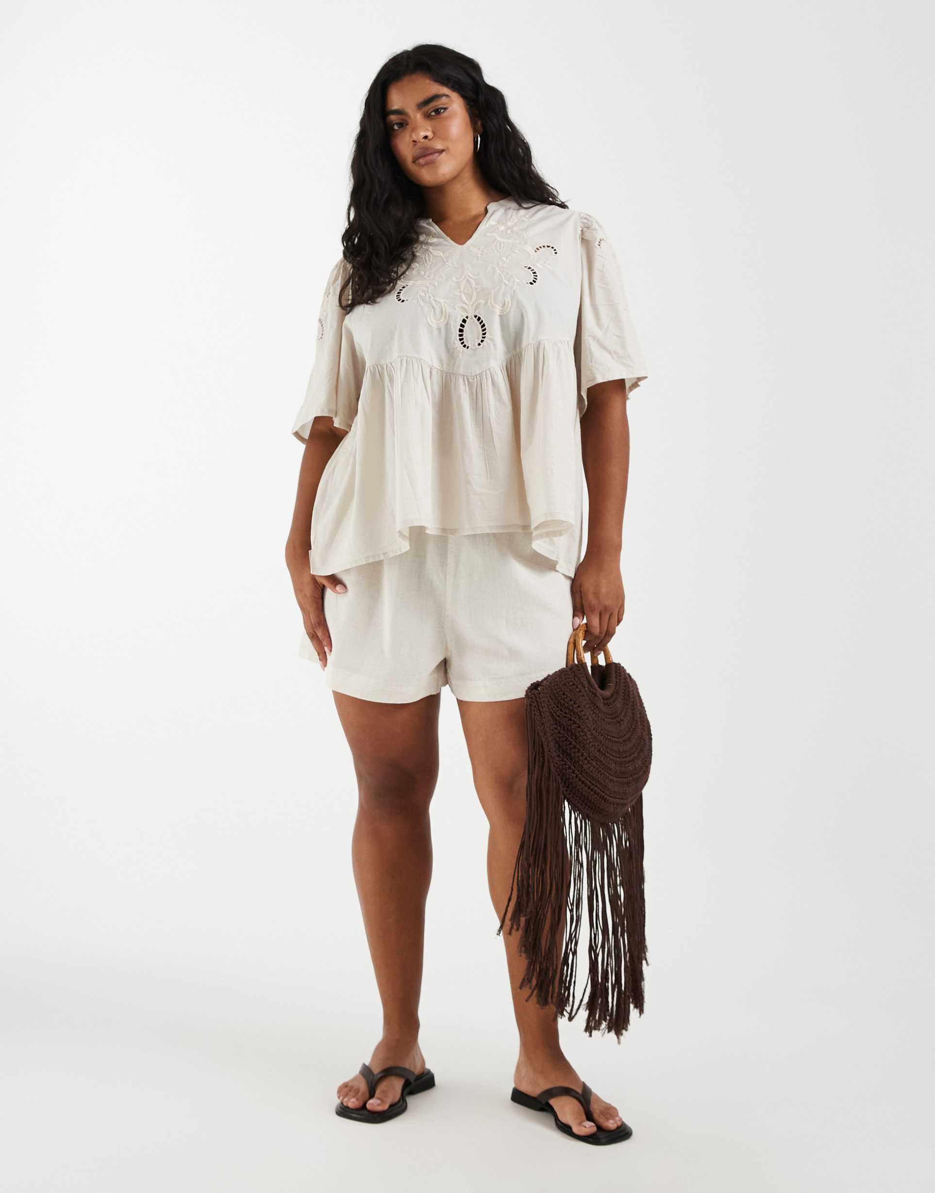 only curve embroidered v-neck blouse in stone