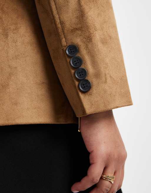 ONLY Curve faux suede blazer in light brown, 3 of 4