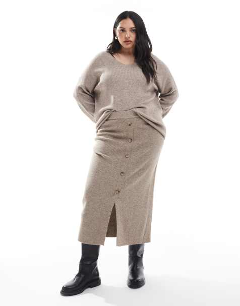 ONLY Curve – Geripptes Set in Beige, aus Pullover und Rock - view 1