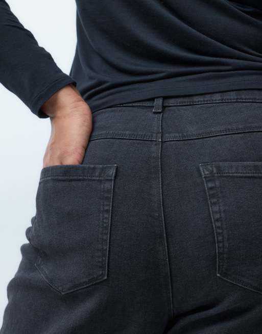 ONLY Curve high rise barrel jeans in black denim, 5 of 5