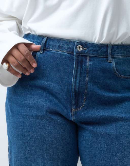 ONLY Curve high rise barrel jeans in dark blue denim, 4 of 5