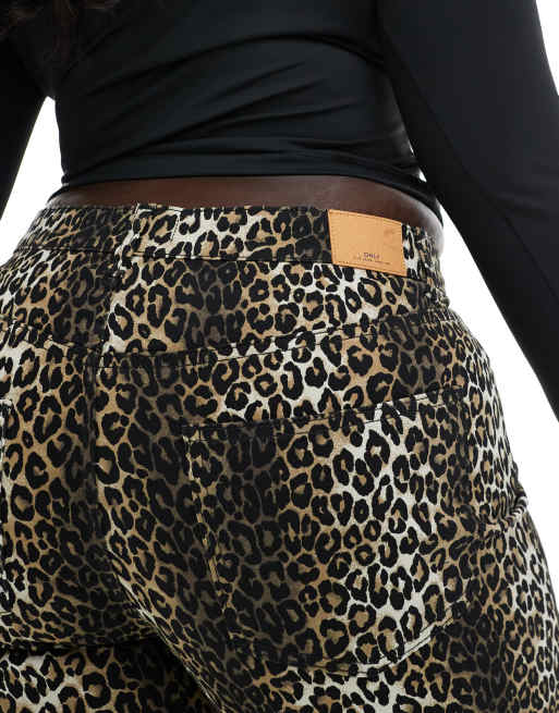 ONLY Curve high waist wide leg trousers in leo print, 3 of 5