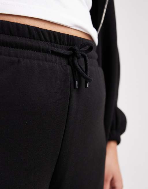 ONLY Curve - Joggingbroek met wijde pijpen in zwart, deel van co-ord set, 3 van 5