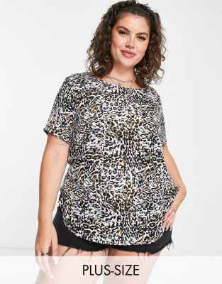 Only Curve - Kurzärmlige Bluse mit Tierfellmuster-Bunt