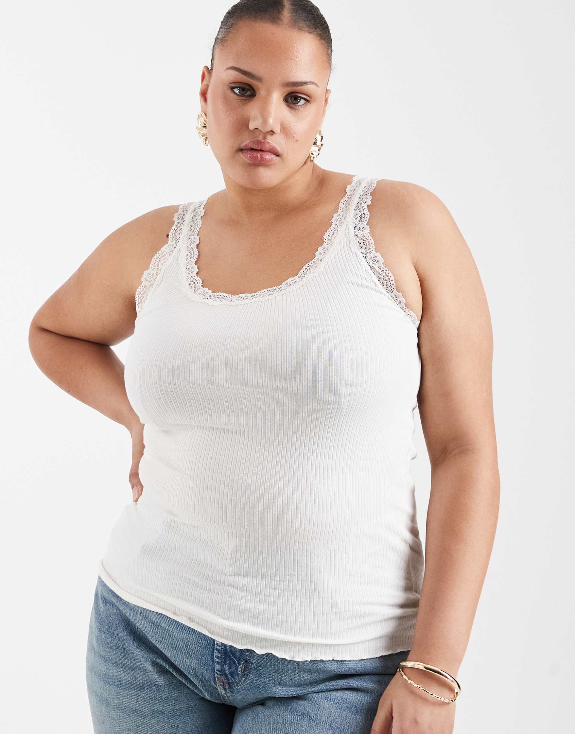 only curve lace trim tank top in white