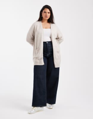 Only Curve - Lang geschnittene Strickjacke in Beige-Neutral