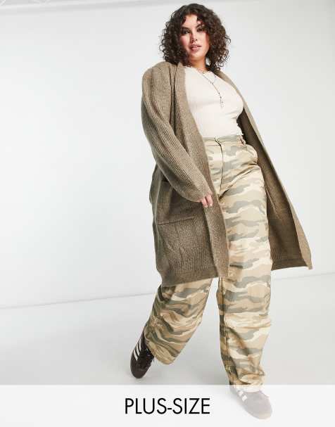 Only Curve – Lang geschnittene Strickjacke in Braun - view 1