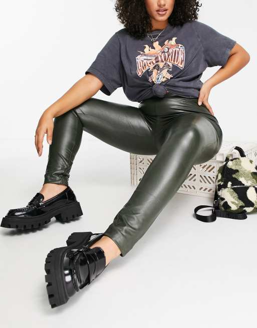 Only Curve - Leggings in pelle sintetica verde scuro, 4 di 4